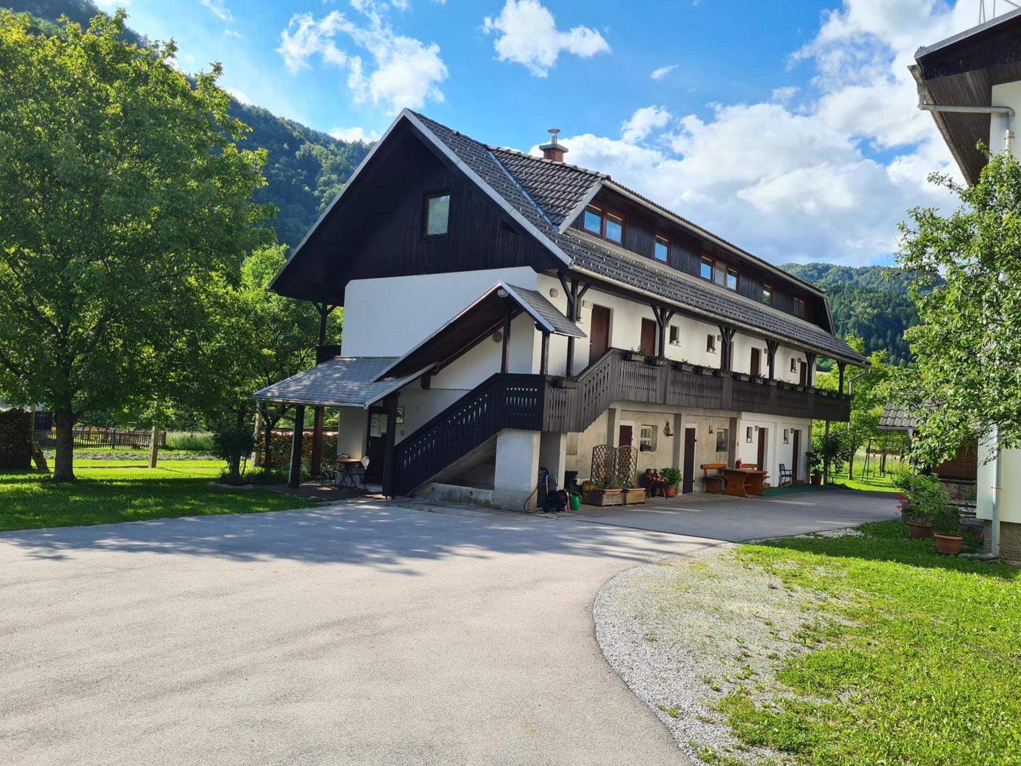 Gostilna Batist Bed and Breakfast Bohinjska Bela Buitenkant foto